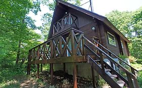 Haruna Lodge Private Log House With Starry Sky From The Skylight, Fireplace, And Spacious Deck Bbq